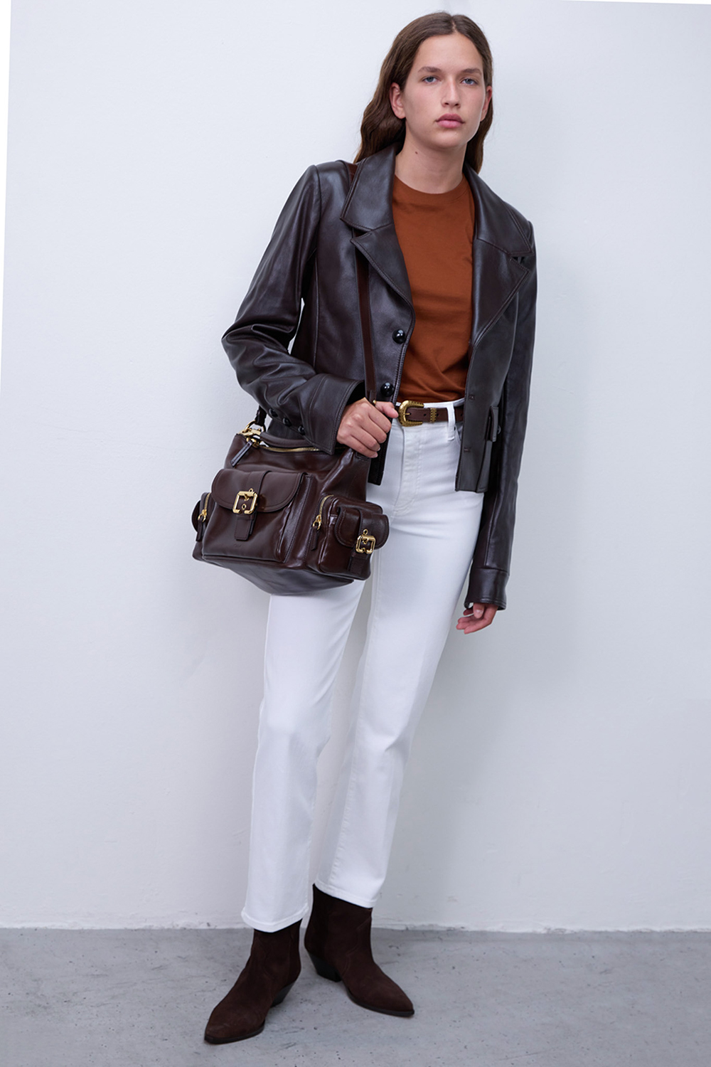 מכנסי ג'ינס ישרים